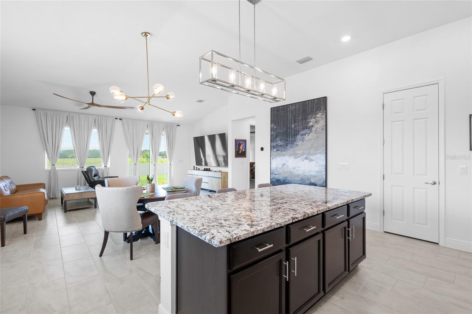 Image 14 of 40 For 6359 Burning Opal Bend