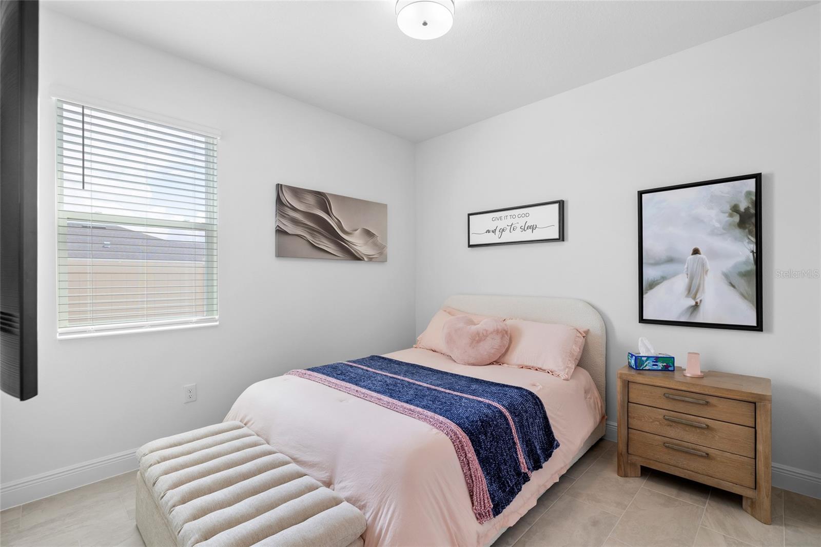 Image 28 of 40 For 6359 Burning Opal Bend