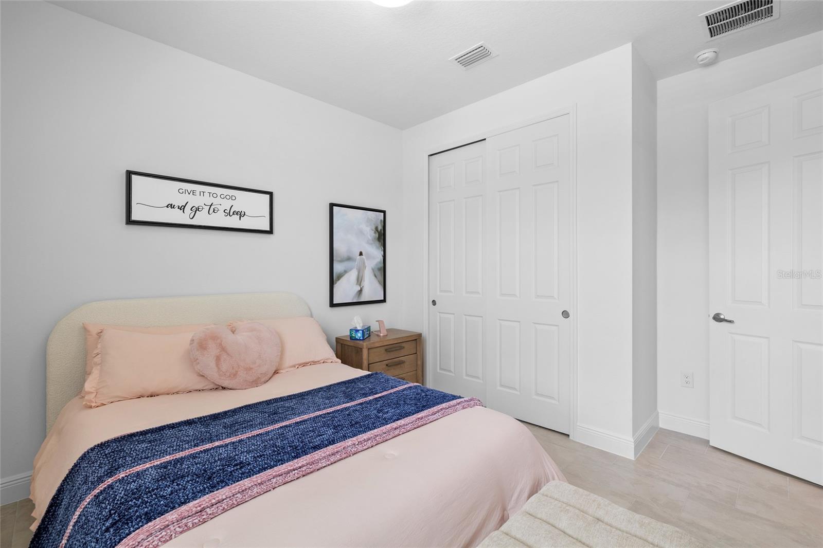 Image 30 of 40 For 6359 Burning Opal Bend