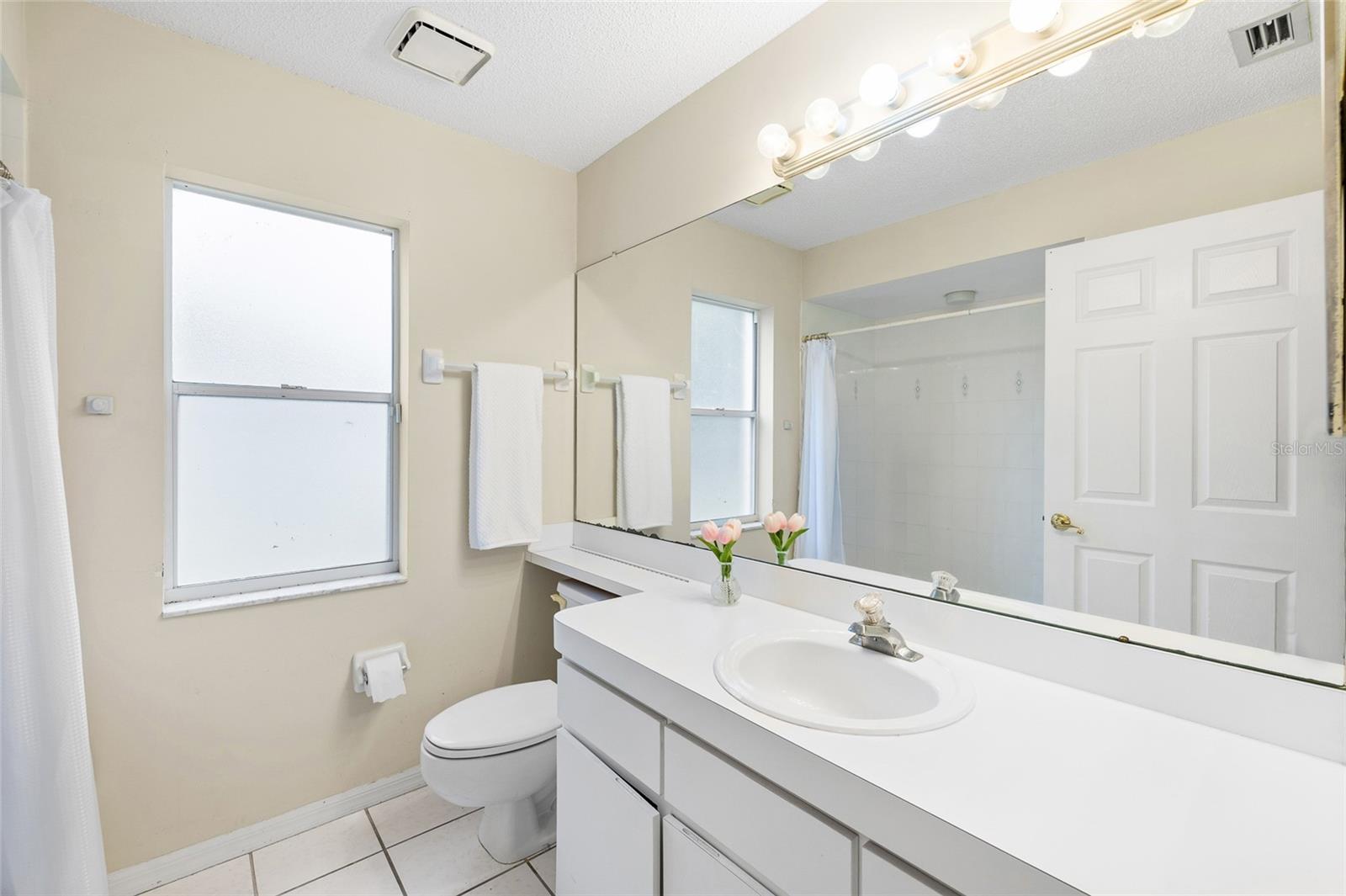 Image 28 of 45 For 1442 Kinsmere Drive