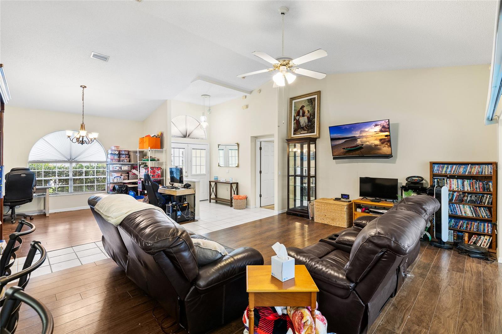 Image 8 of 45 For 1442 Kinsmere Drive