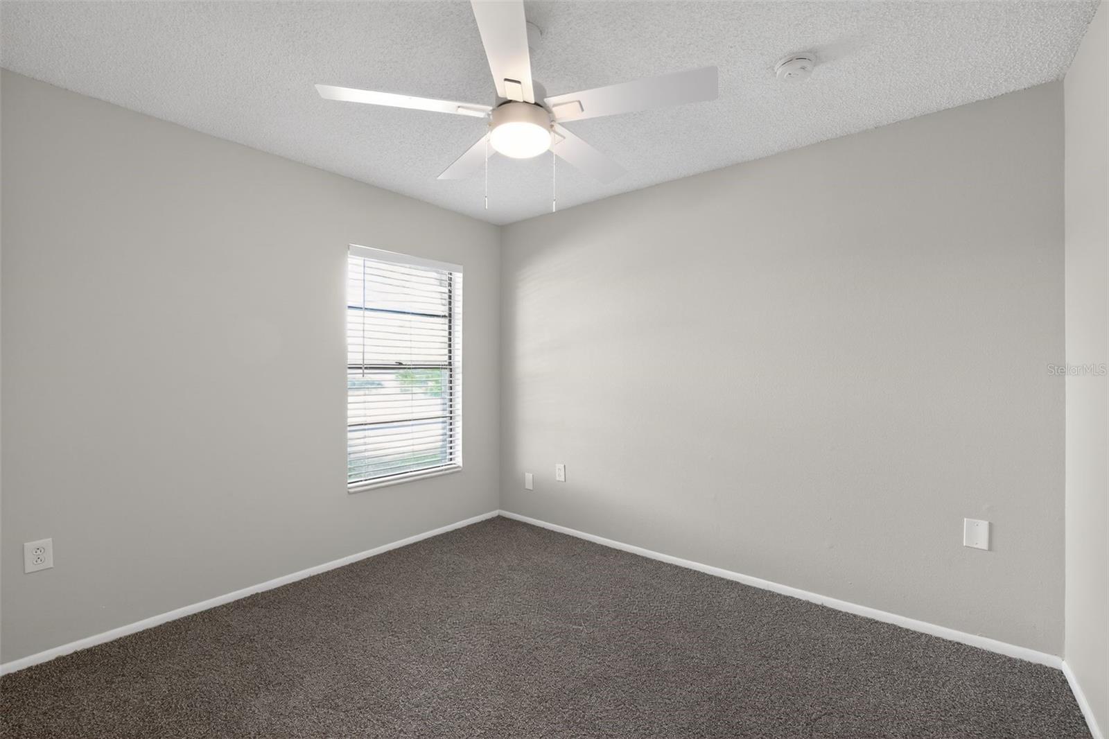 Image 13 of 24 For 1404 Vinetree Drive