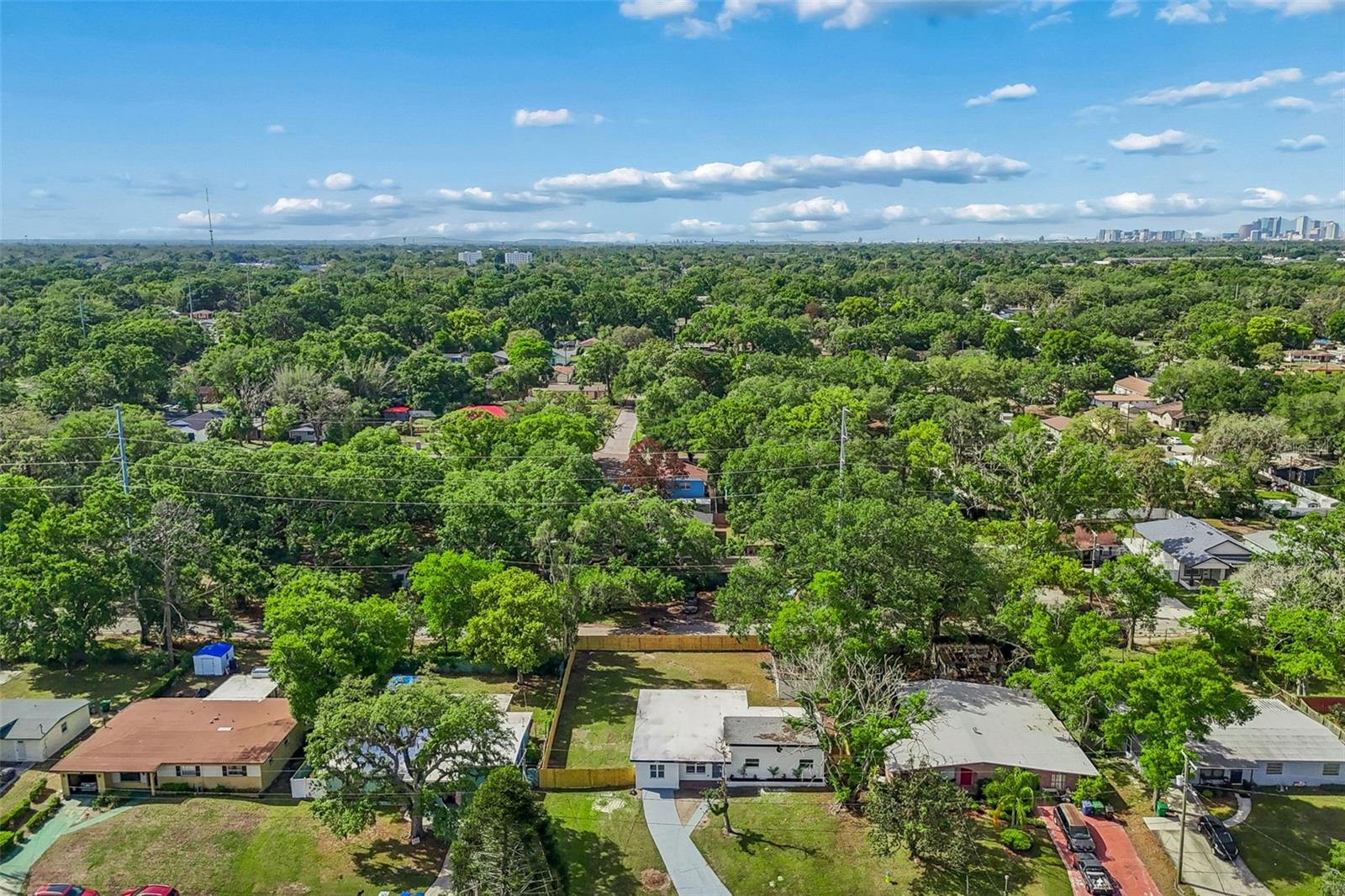 Listing photo id 68 for 3415 Knollwood Street