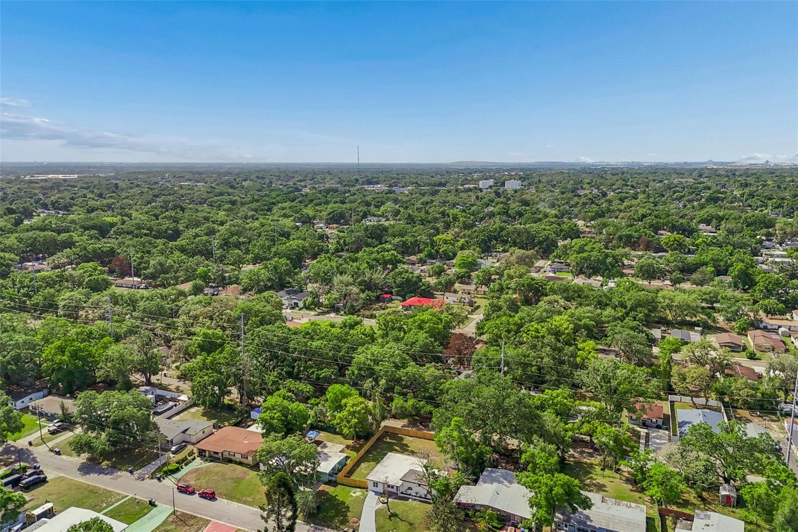 Listing photo id 70 for 3415 Knollwood Street