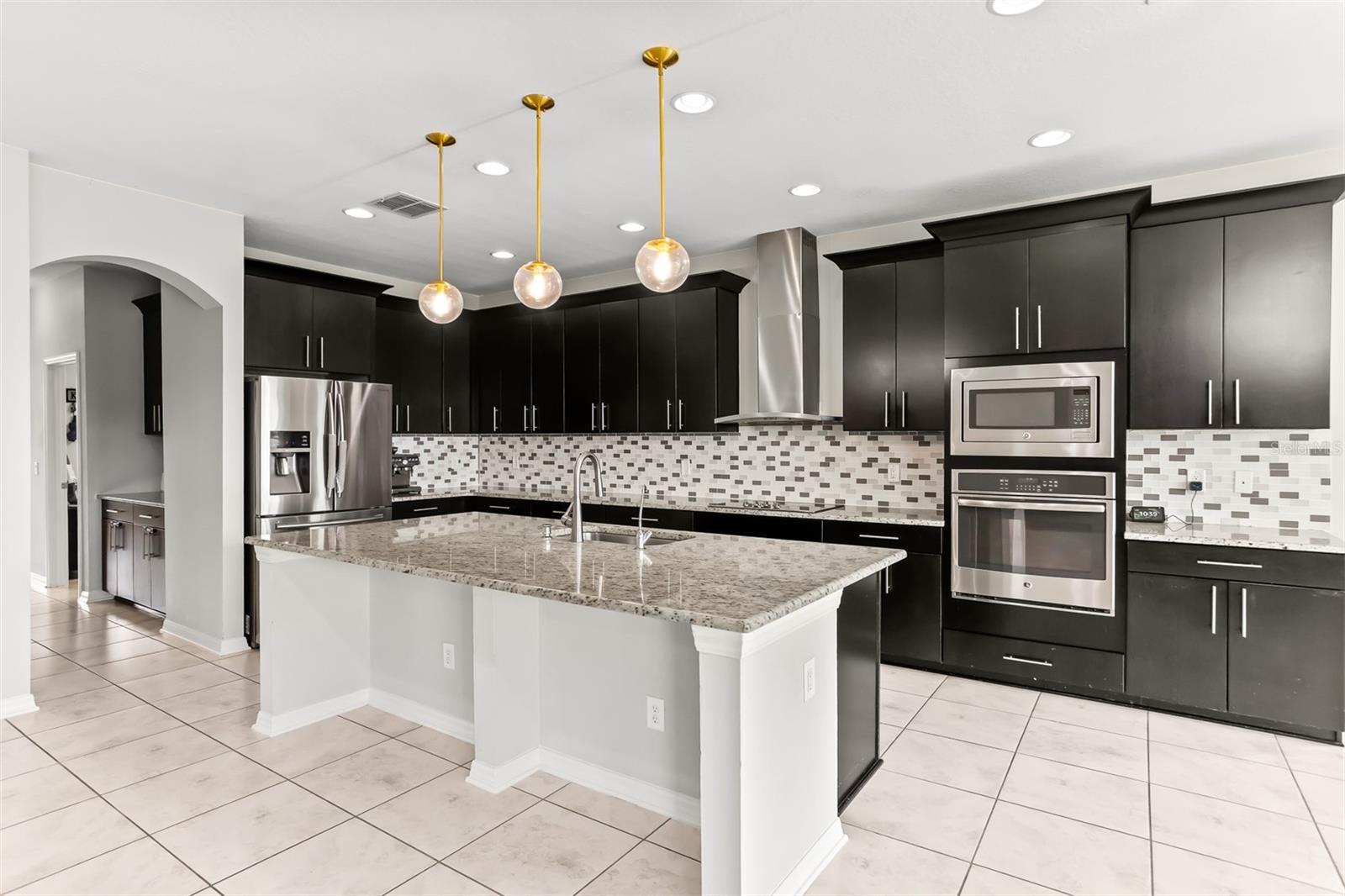 Image 10 of 56 For 19433 Whispering Brook Drive