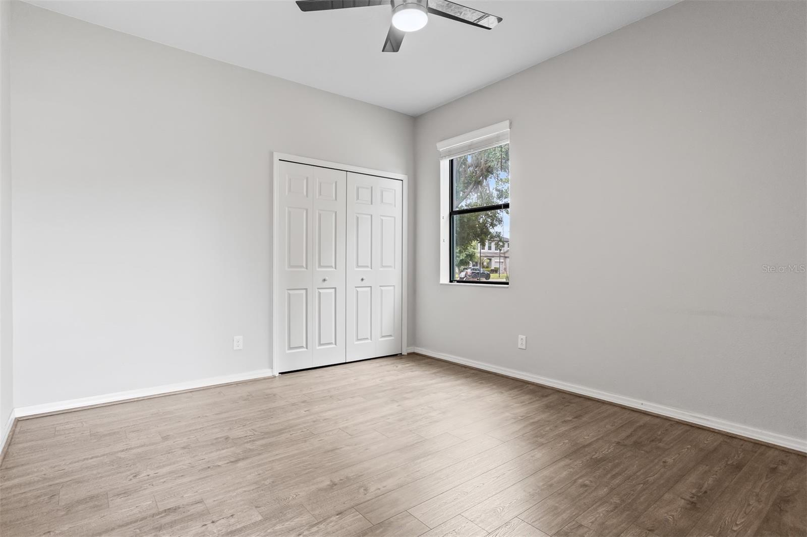 Image 20 of 56 For 19433 Whispering Brook Drive