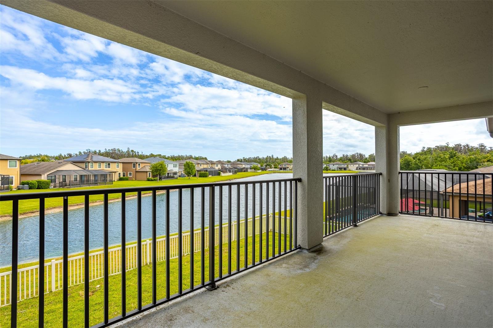 Image 27 of 56 For 19433 Whispering Brook Drive