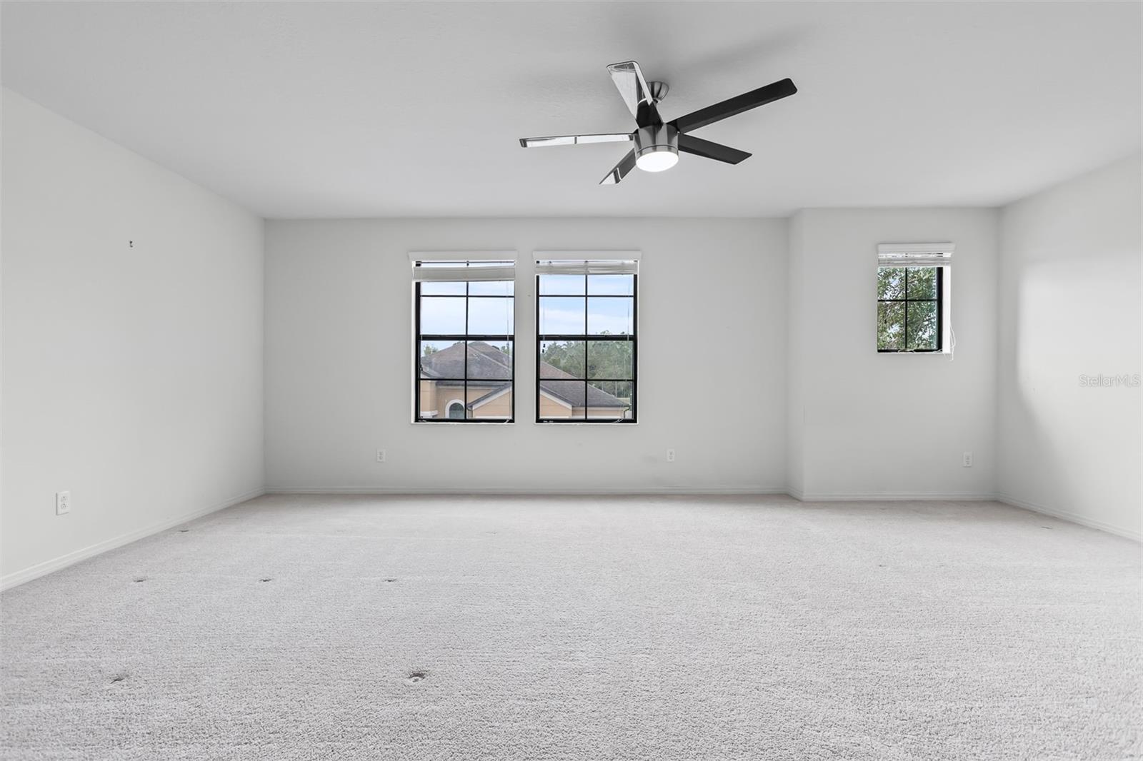 Image 39 of 56 For 19433 Whispering Brook Drive