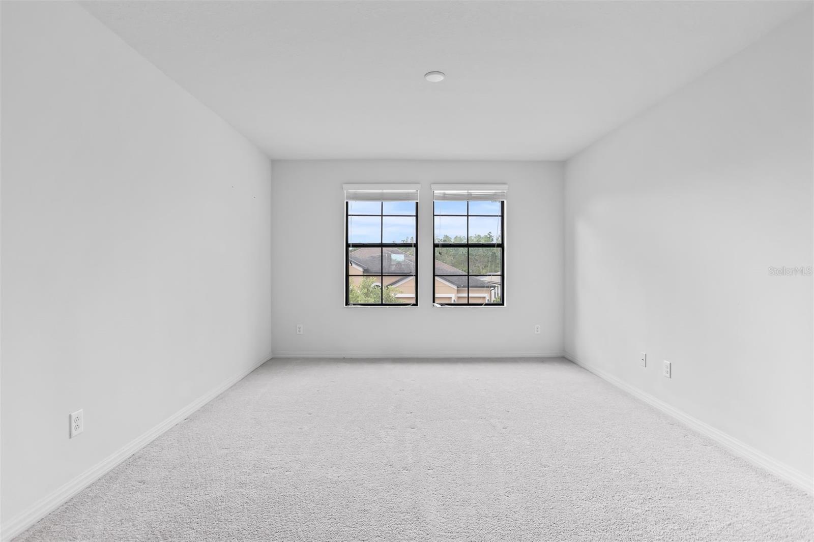 Image 42 of 56 For 19433 Whispering Brook Drive