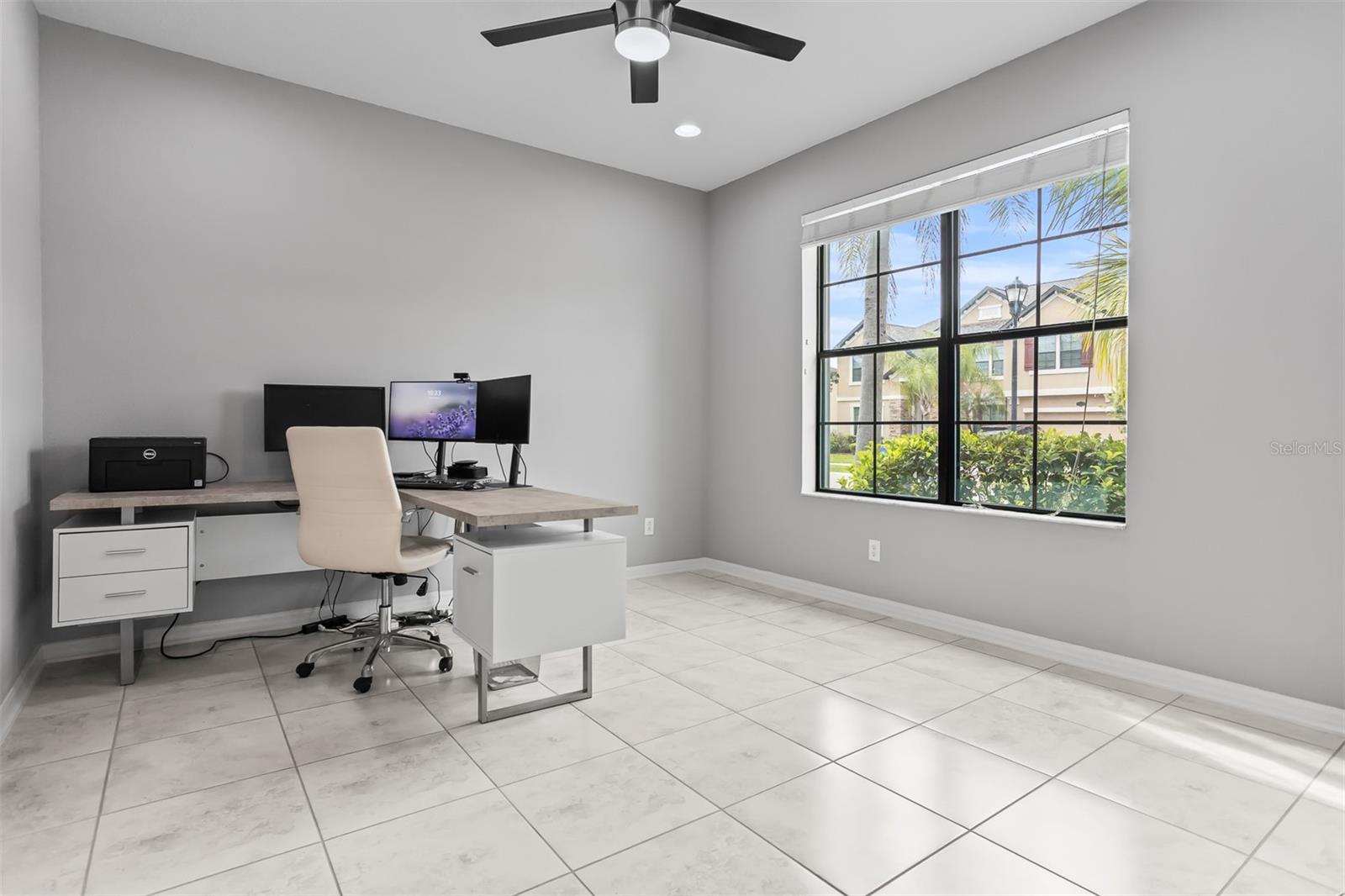 Image 47 of 56 For 19433 Whispering Brook Drive