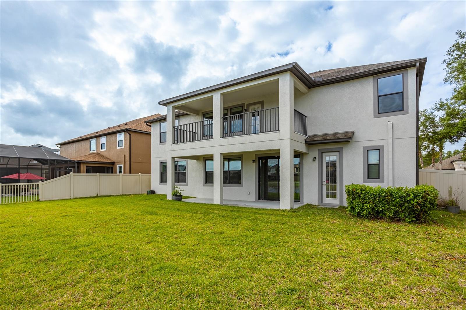 Image 52 of 56 For 19433 Whispering Brook Drive