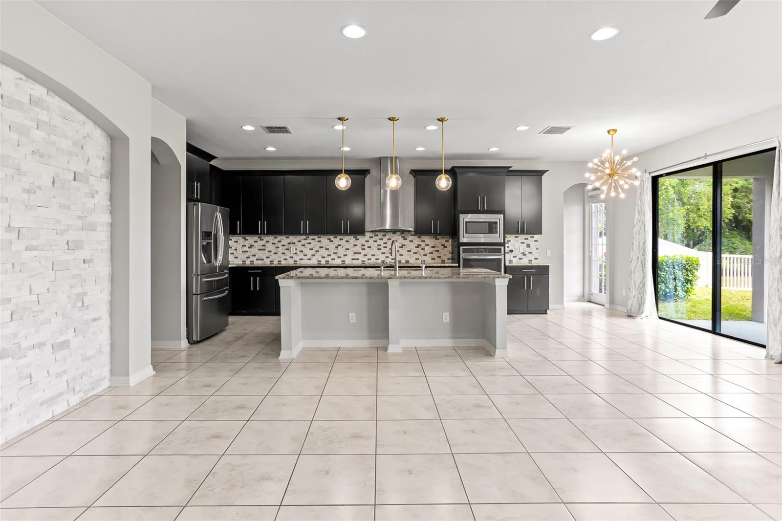 Image 6 of 56 For 19433 Whispering Brook Drive