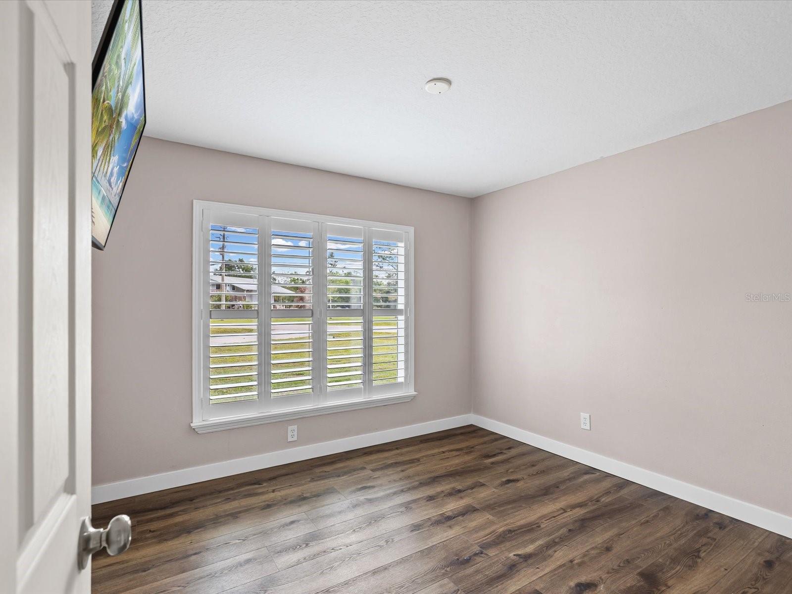 Image 14 of 40 For 31706 Hunt Club Lane