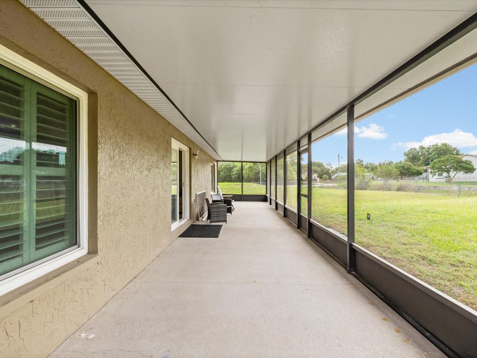 Image 26 of 40 For 31706 Hunt Club Lane