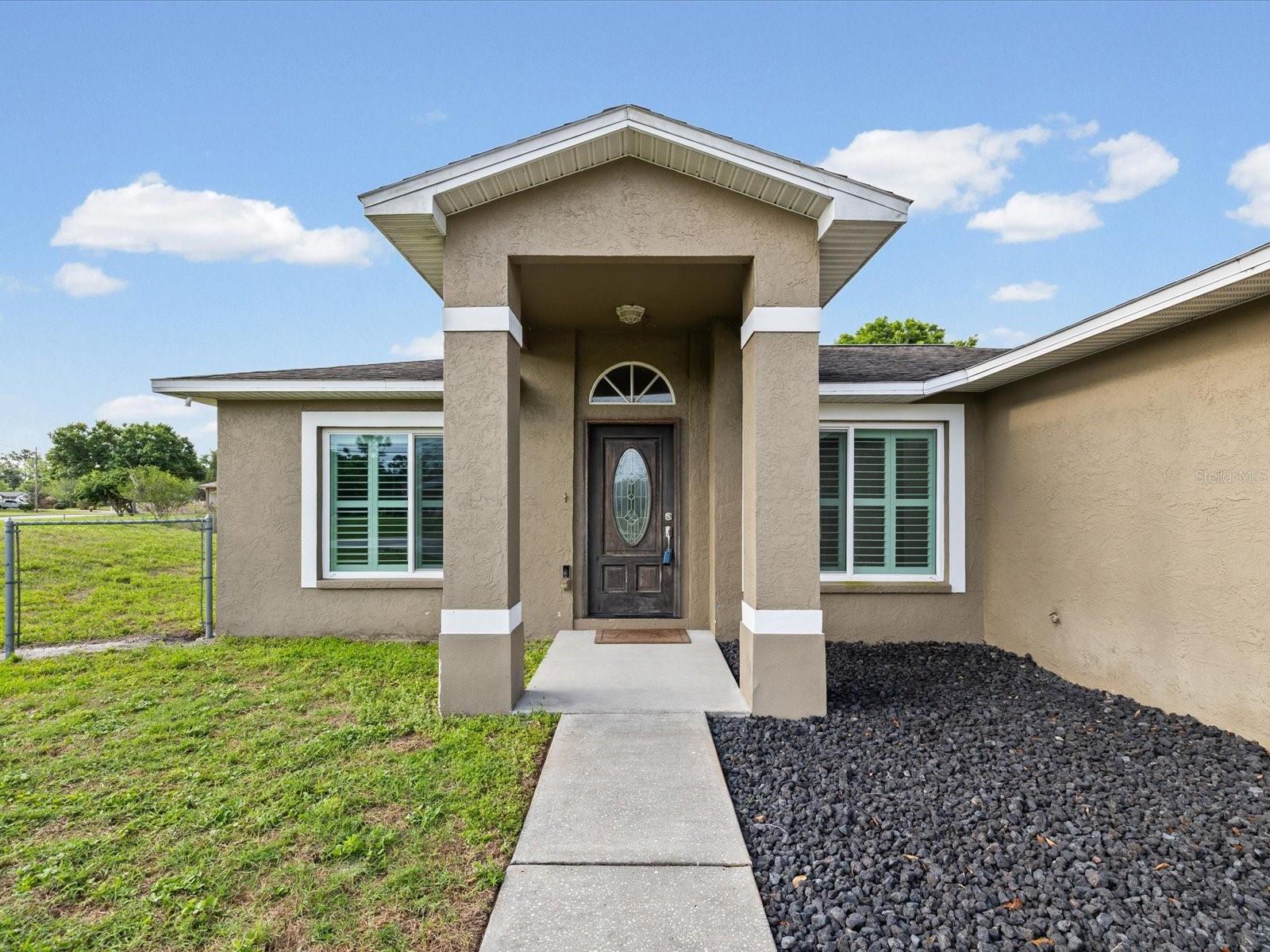 Image 3 of 40 For 31706 Hunt Club Lane