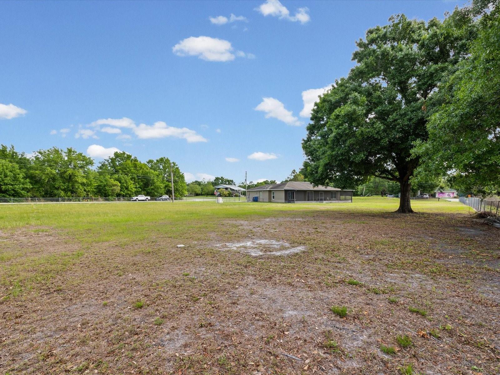 Image 31 of 40 For 31706 Hunt Club Lane