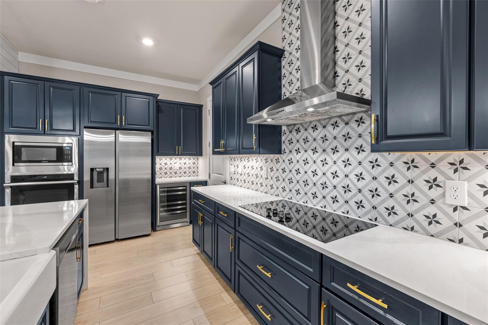 Image 15 of 44 For 8714 Drummer Plank Drive