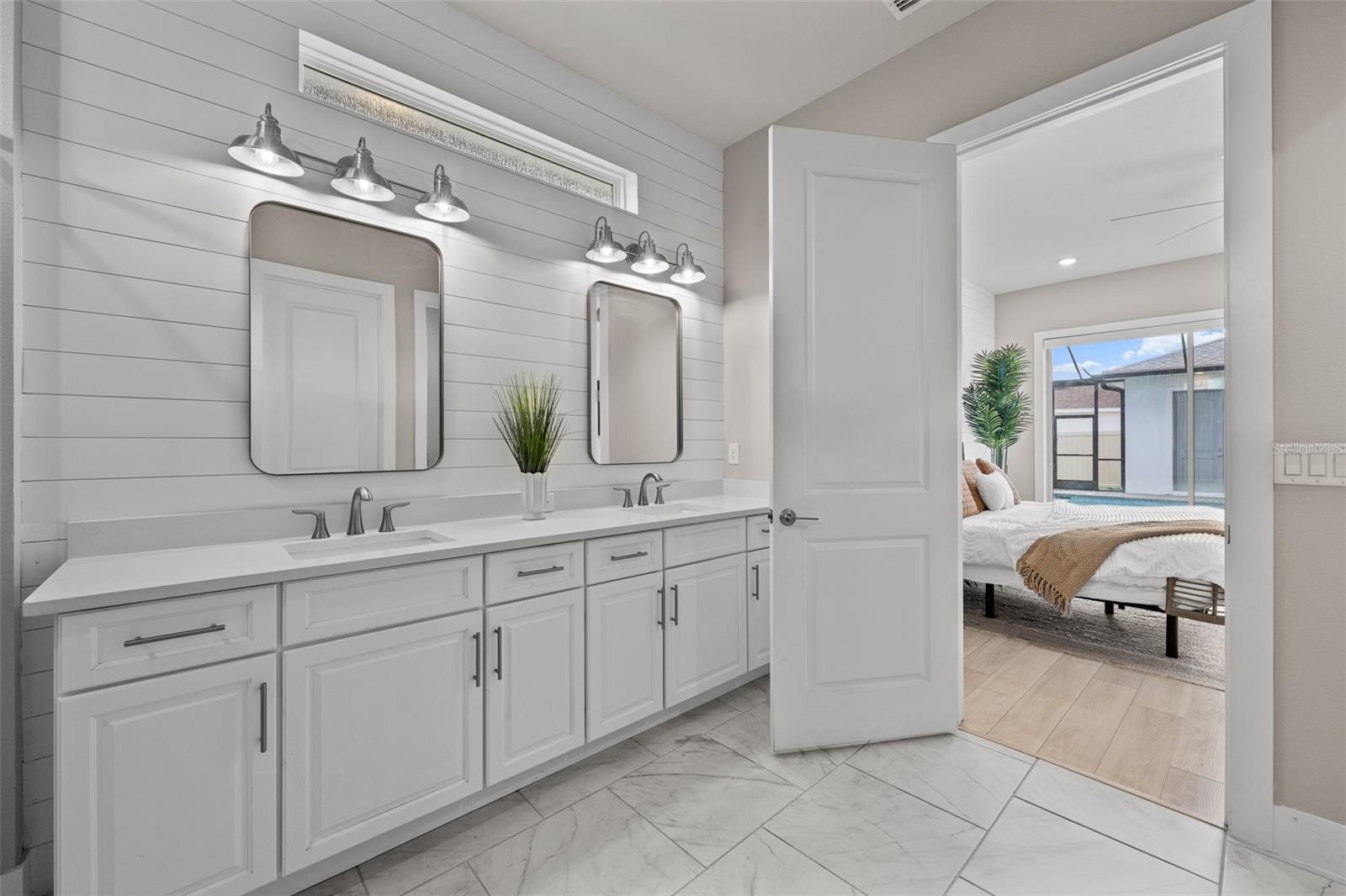 Image 20 of 44 For 8714 Drummer Plank Drive