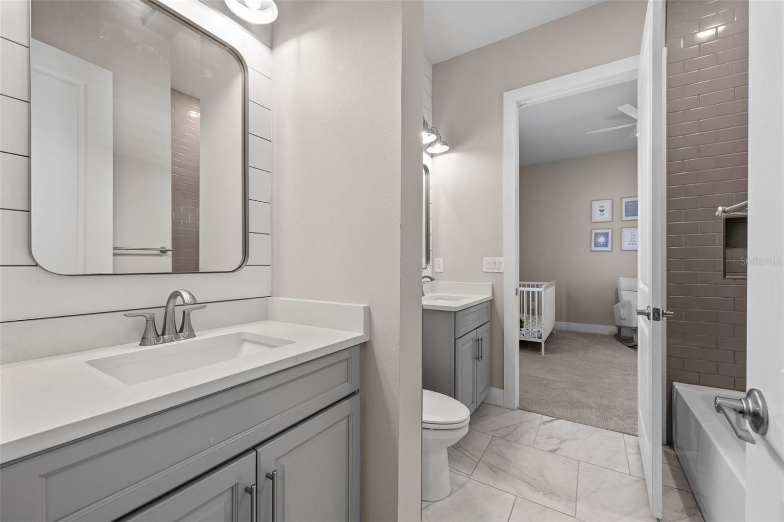 Image 28 of 44 For 8714 Drummer Plank Drive