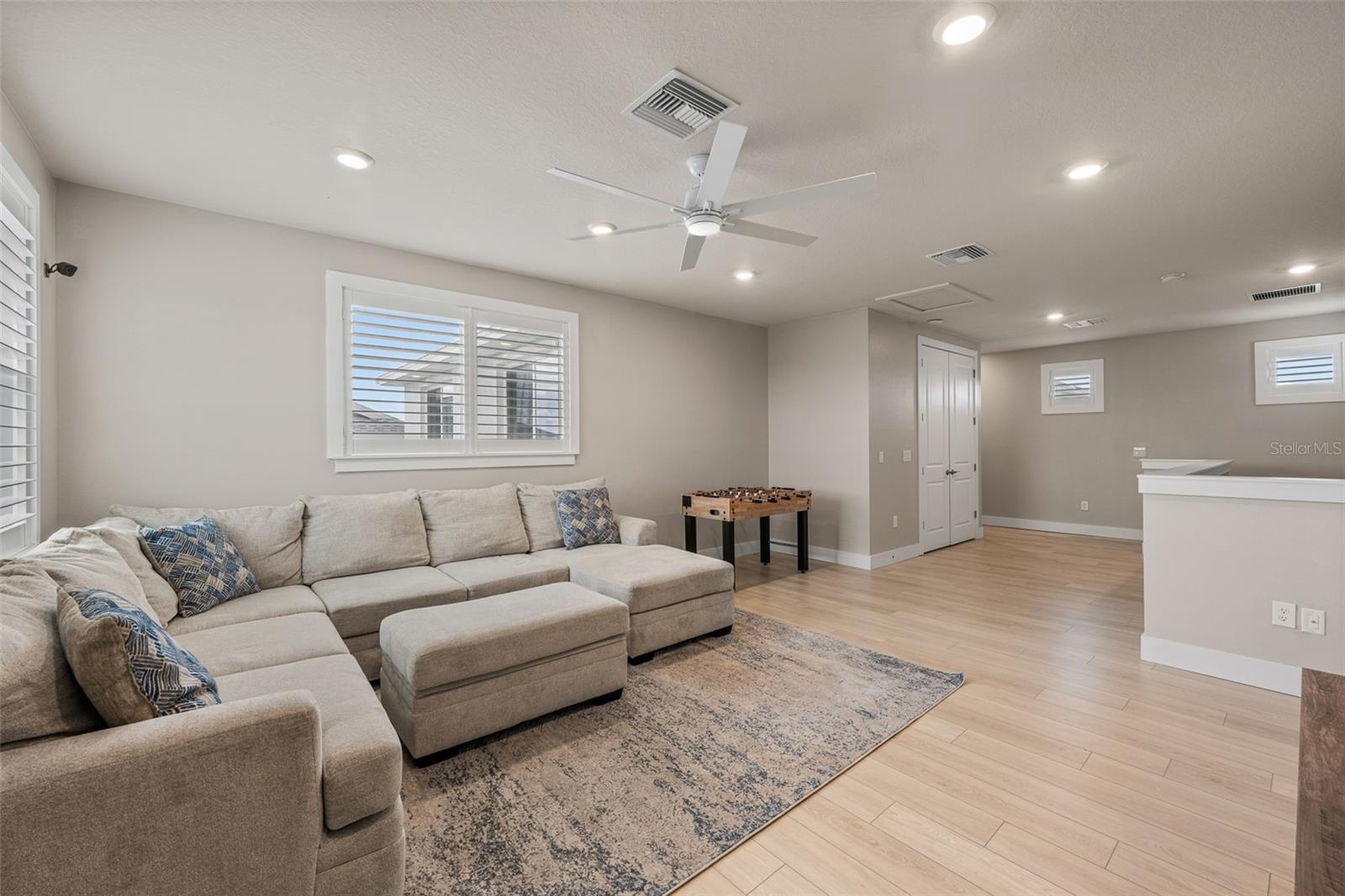 Image 31 of 44 For 8714 Drummer Plank Drive