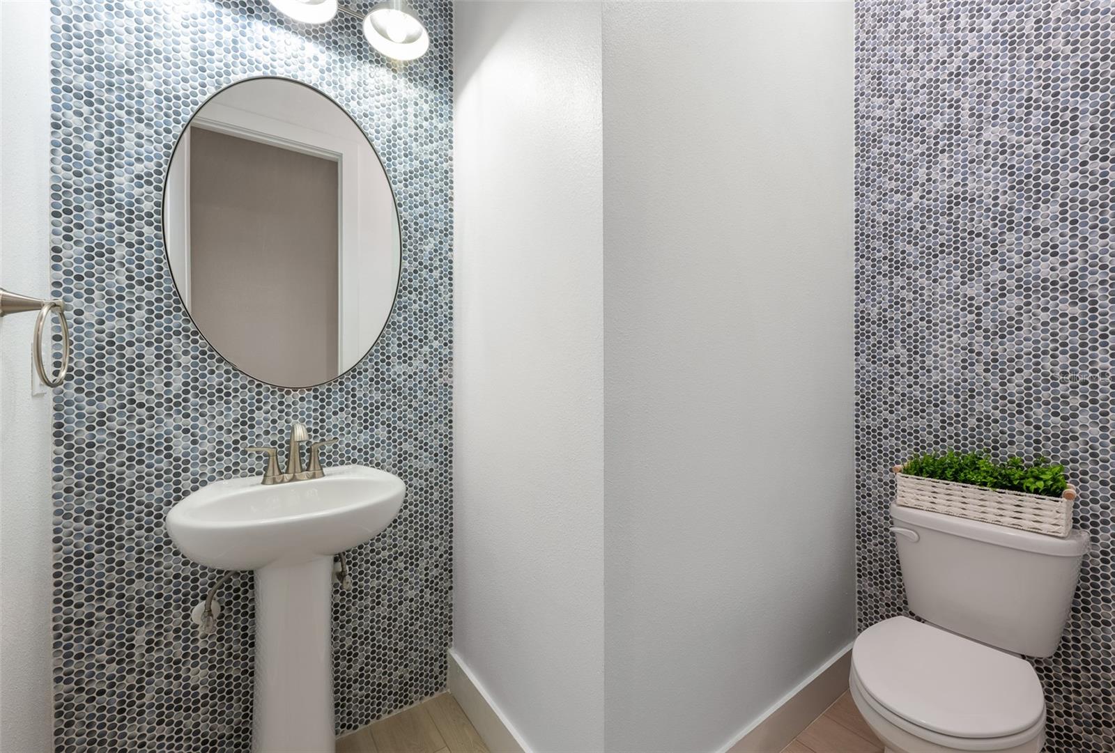 Image 36 of 44 For 8714 Drummer Plank Drive