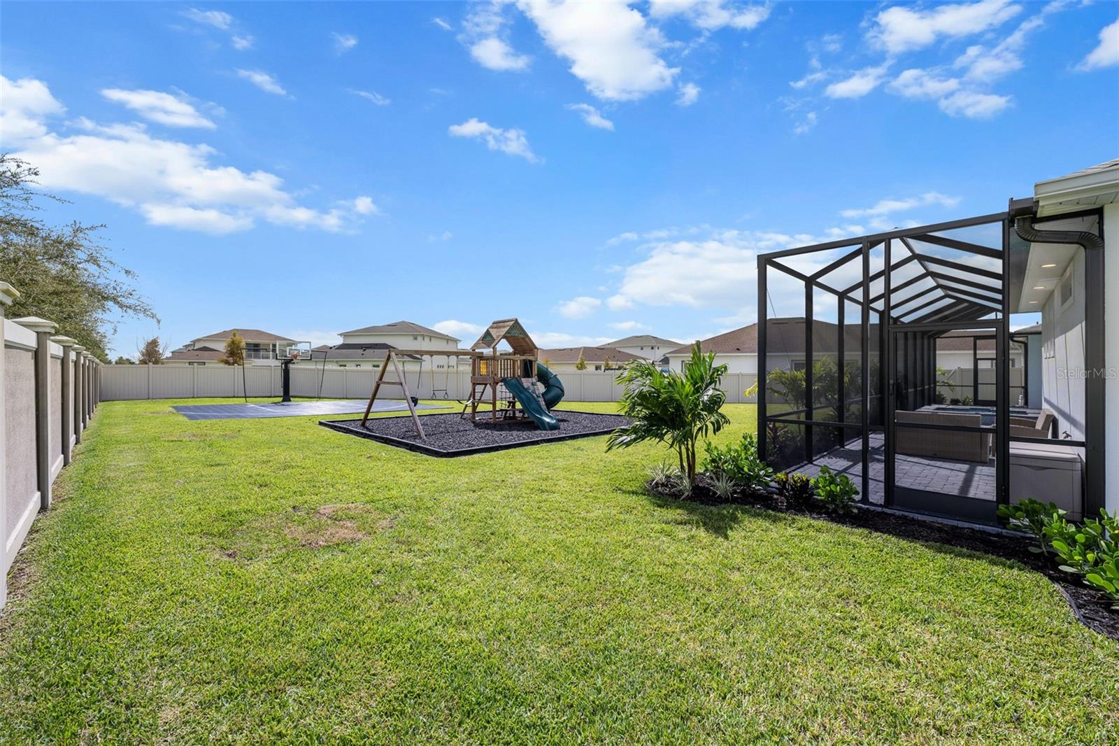 Image 37 of 44 For 8714 Drummer Plank Drive