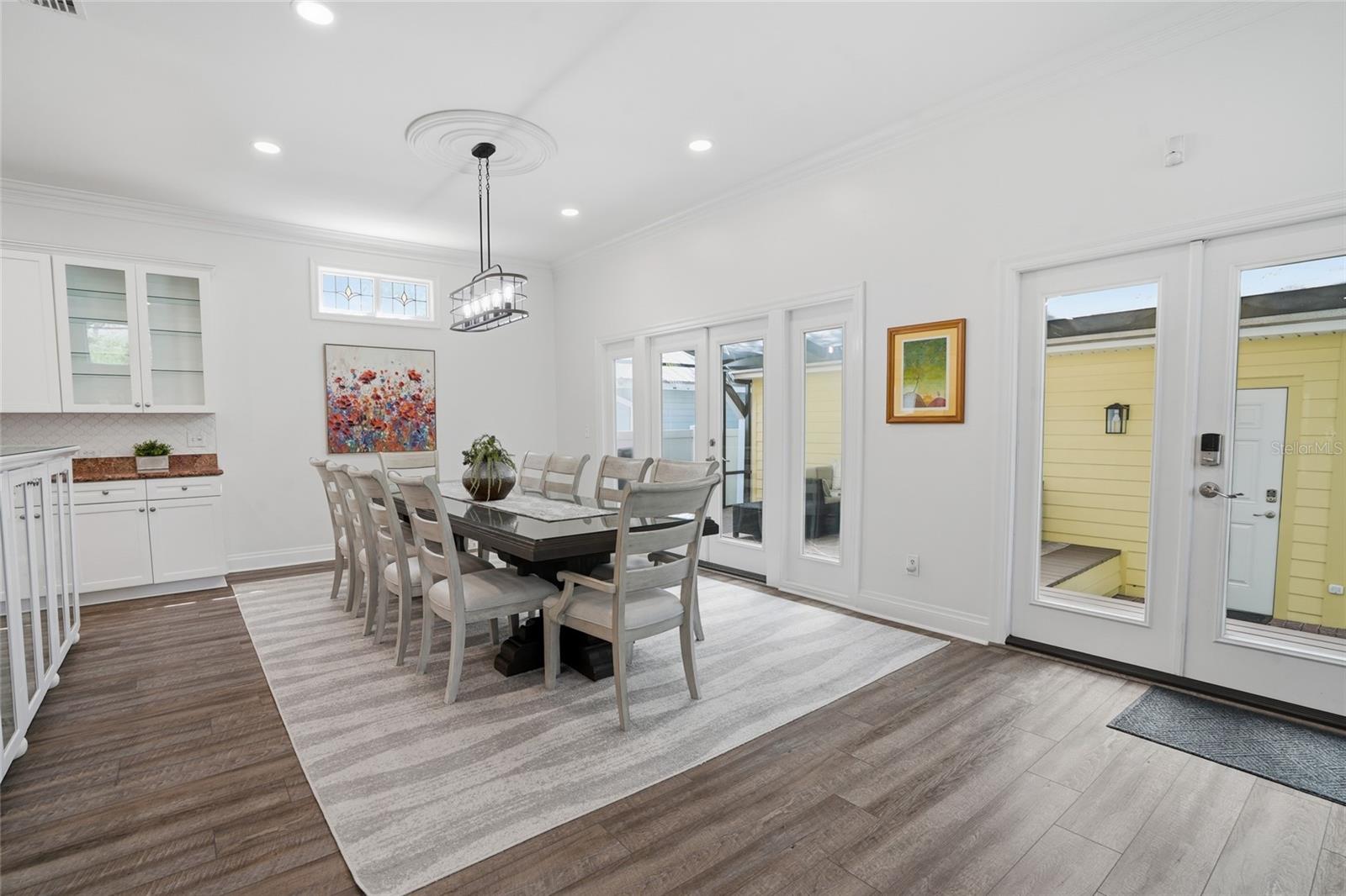 Image 21 of 58 For 5201 Jules Verne Court