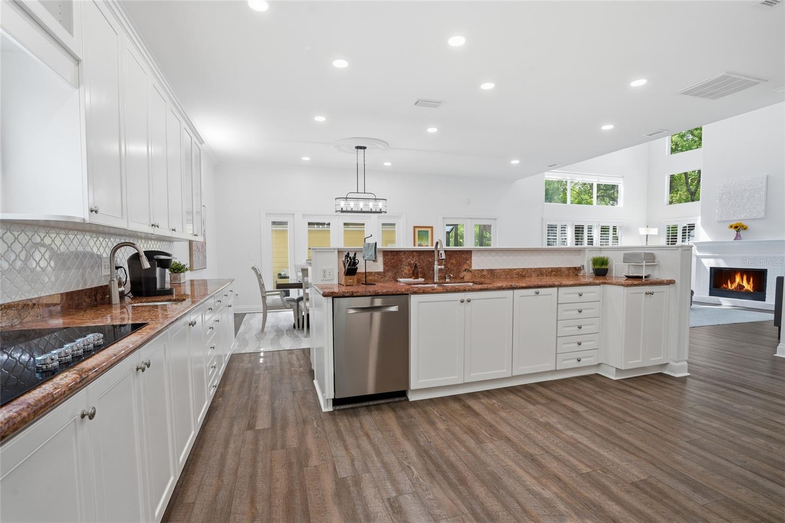 Image 25 of 58 For 5201 Jules Verne Court