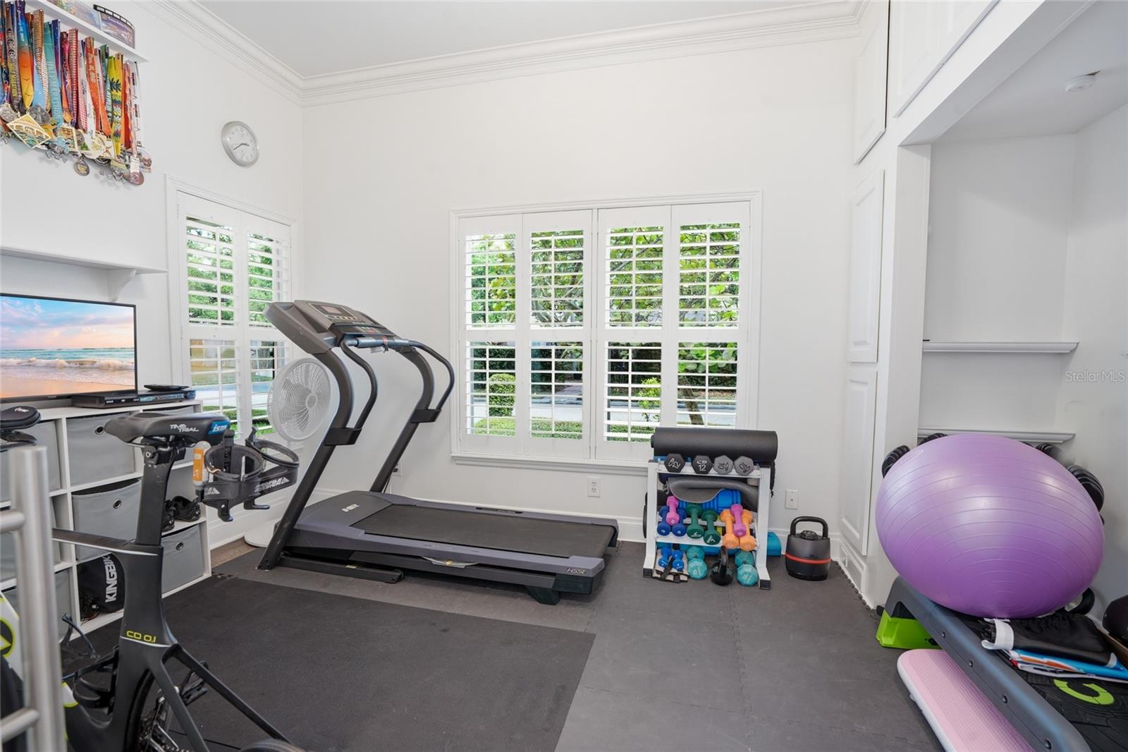 Image 27 of 58 For 5201 Jules Verne Court