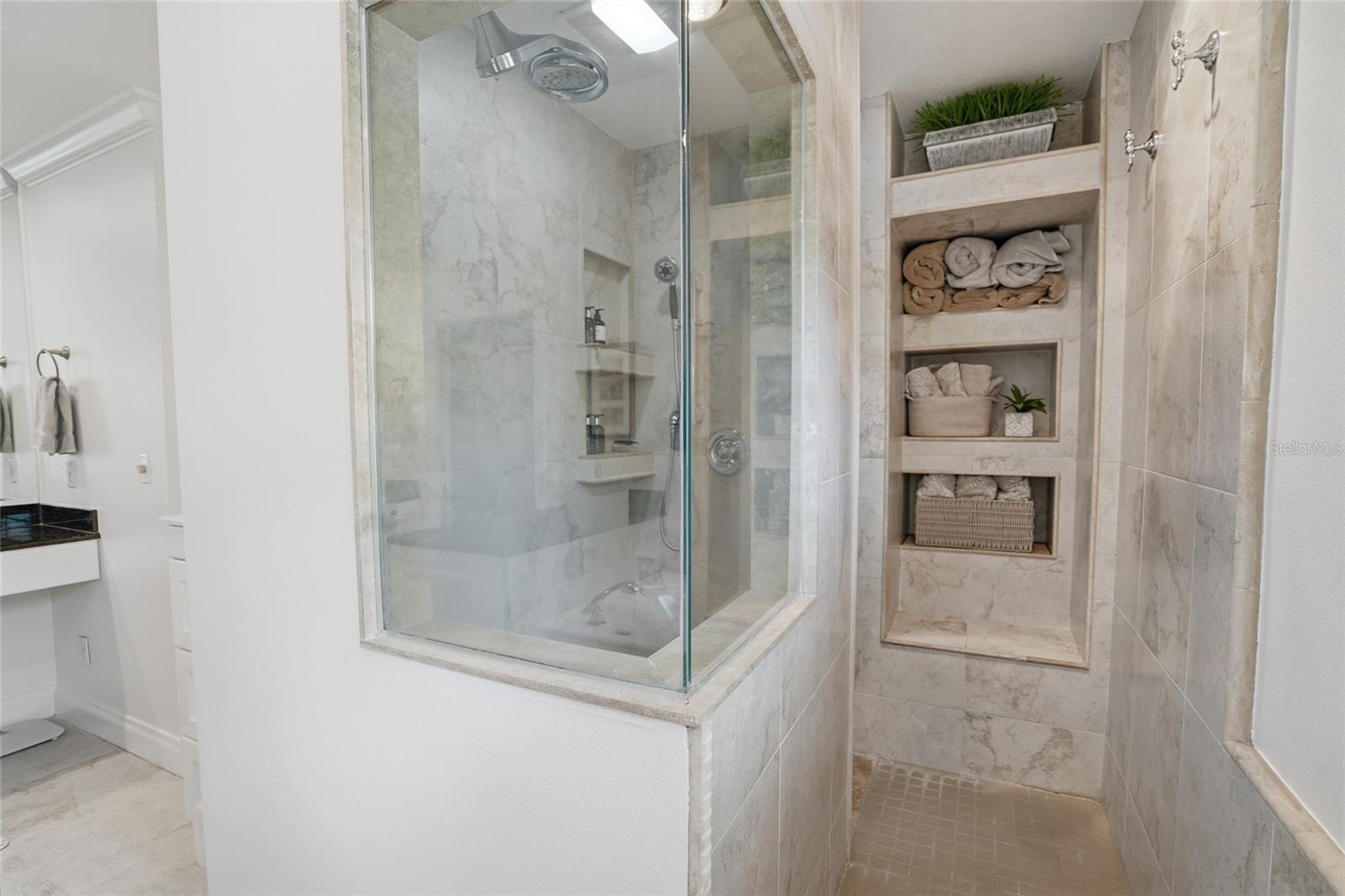 Image 40 of 58 For 5201 Jules Verne Court