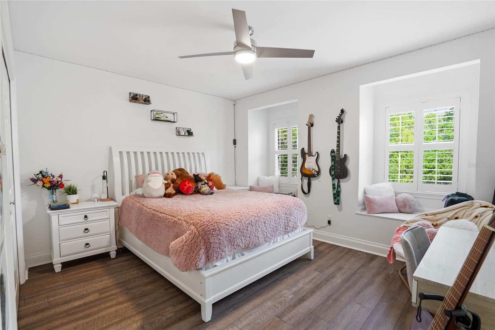 Image 41 of 58 For 5201 Jules Verne Court