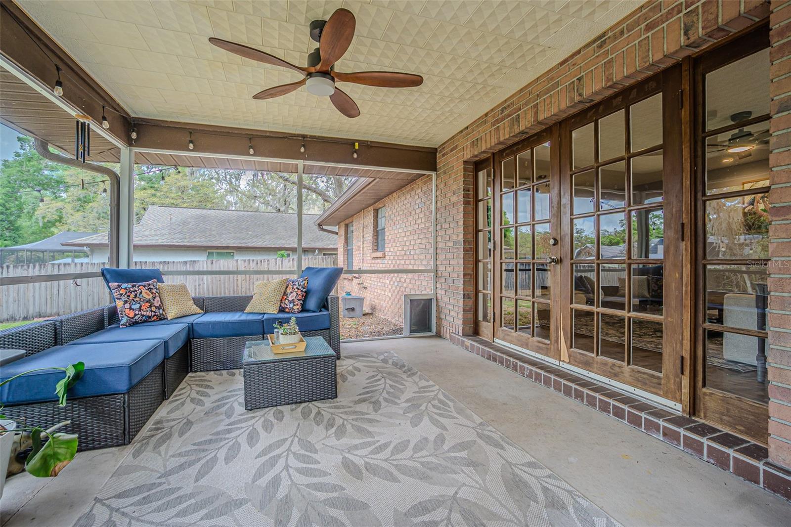 Image 30 of 42 For 1107 Oakridge Manor Drive