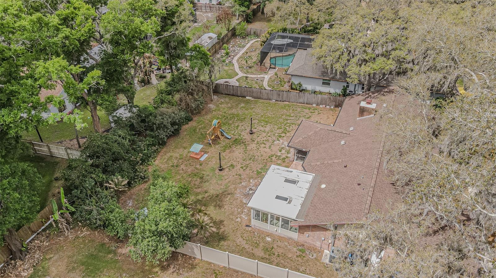 Image 39 of 42 For 1107 Oakridge Manor Drive