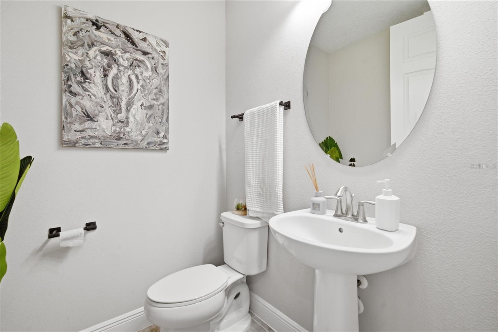 Image 23 of 85 For 6396 Roadstead Court