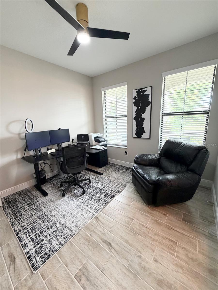 Image 25 of 85 For 6396 Roadstead Court