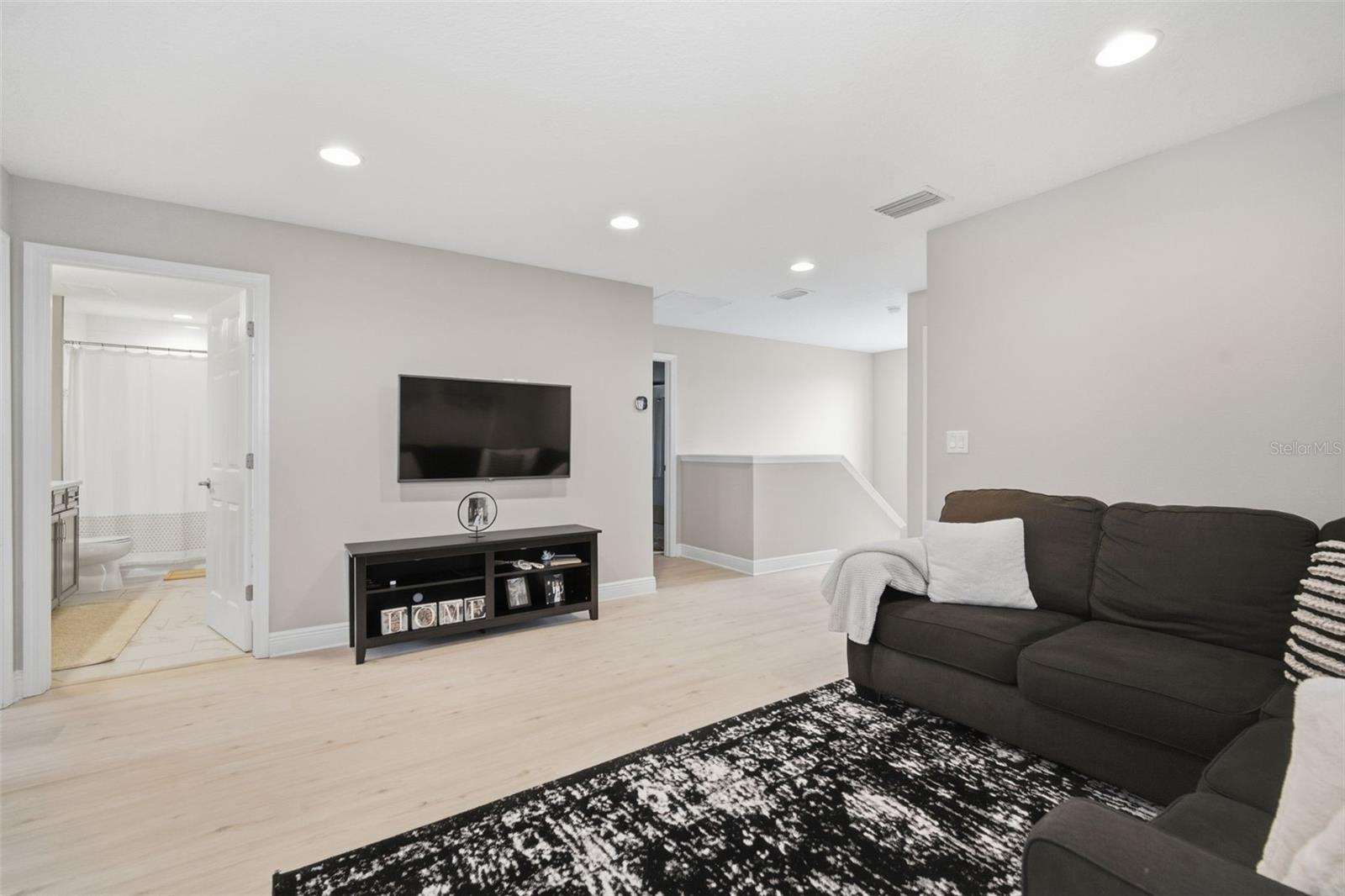 Image 30 of 85 For 6396 Roadstead Court