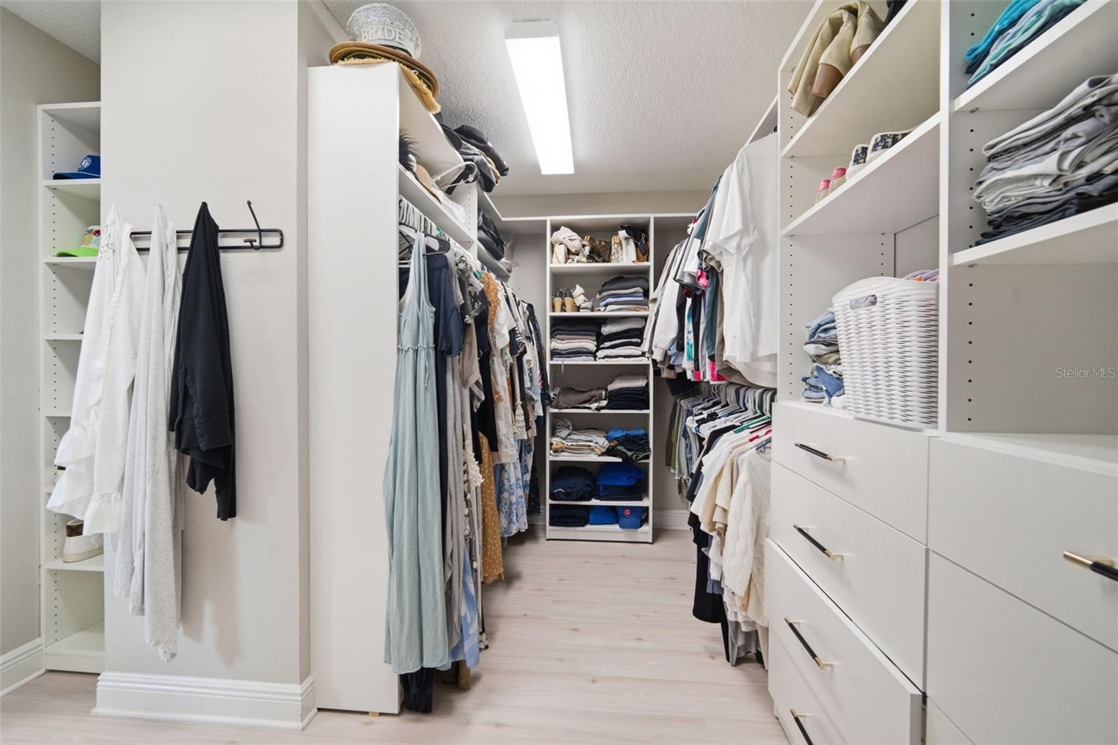 Image 40 of 85 For 6396 Roadstead Court