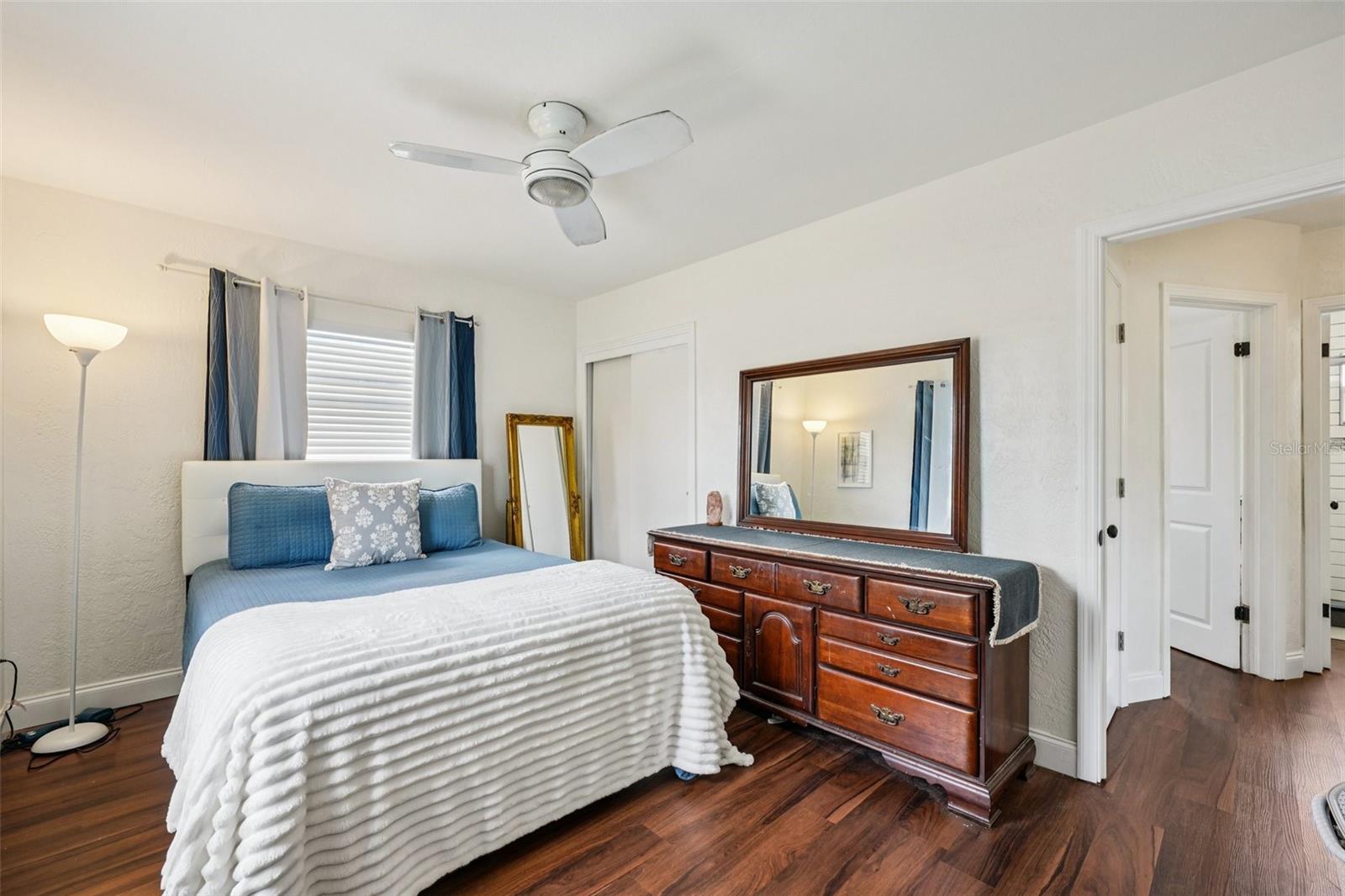 Image 17 of 23 For 6527 3rd Avenue S