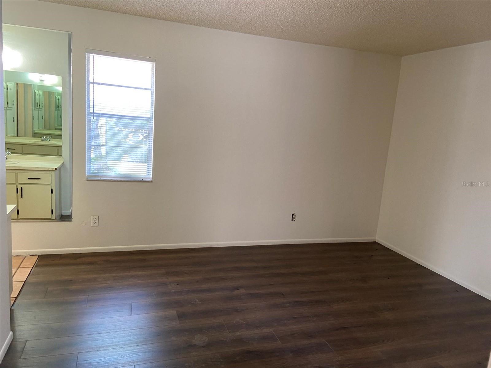 Image 3 of 8 For 3149 Huron Avenue