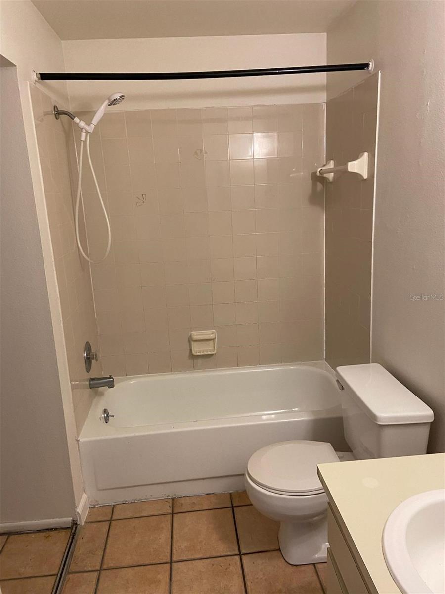 Image 8 of 8 For 3149 Huron Avenue