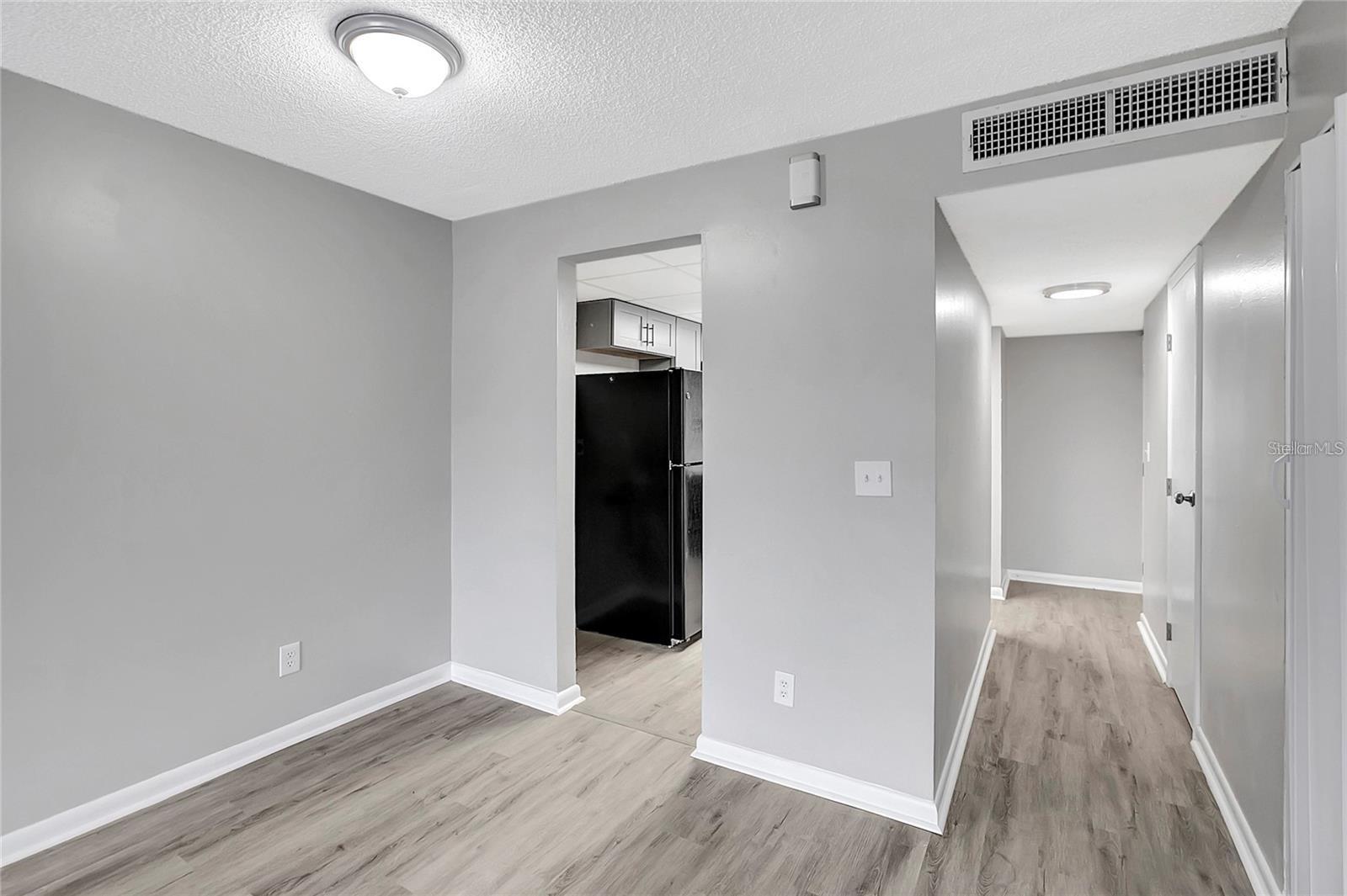 Image 22 of 31 For 709 Russell Lane C221