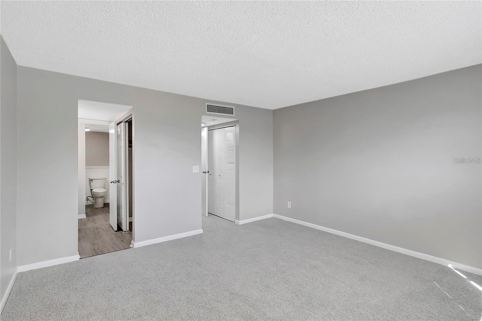 Image 9 of 31 For 709 Russell Lane C221