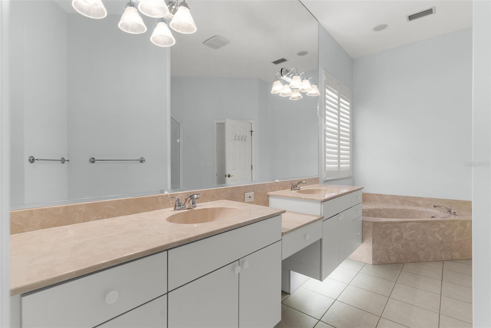 Image 19 of 50 For 4516 Swordfish Drive