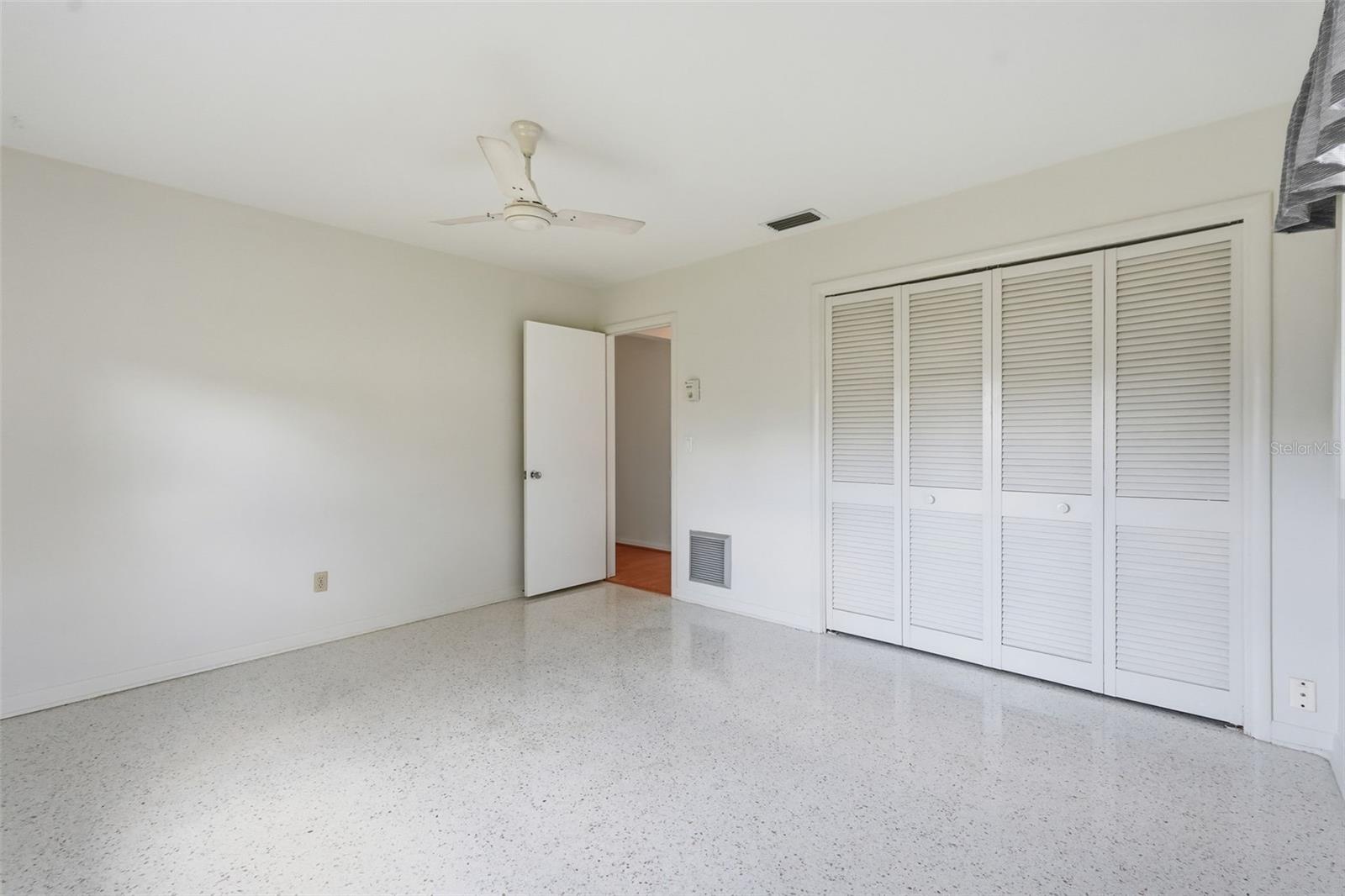 Image 23 of 36 For 1857 Belleair Road