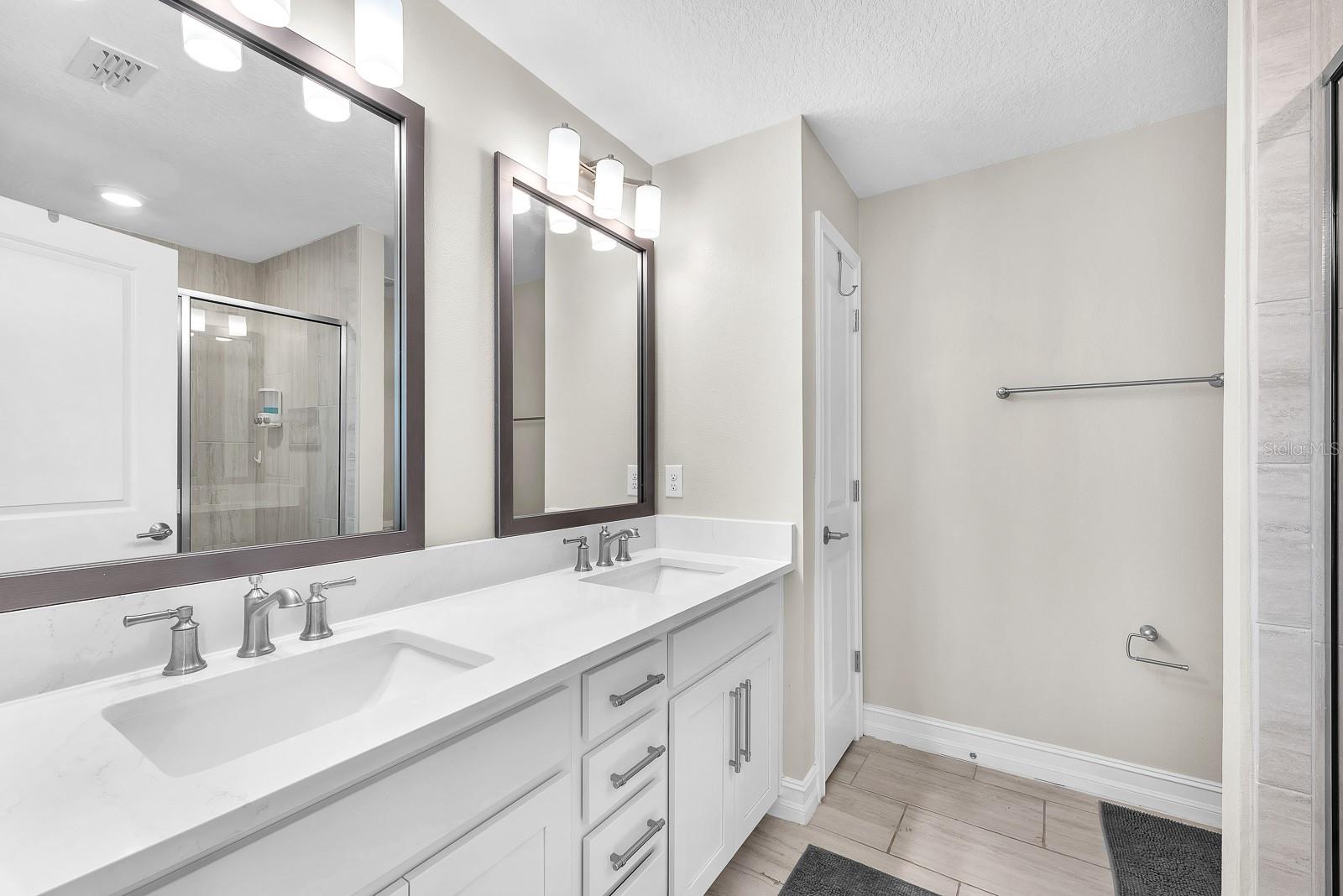 Image 22 of 42 For 5351 Bridge Street 16