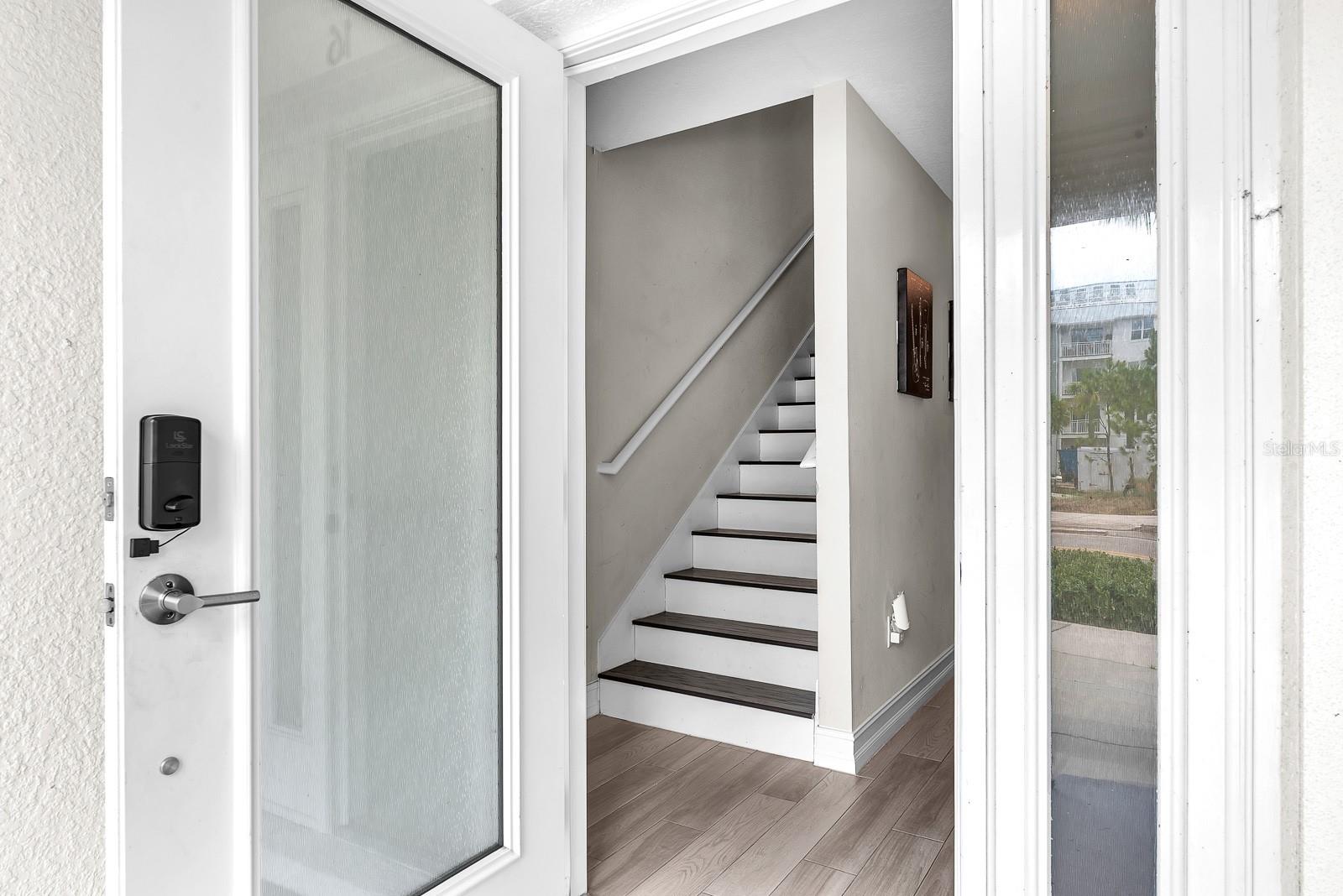 Image 5 of 42 For 5351 Bridge Street 16