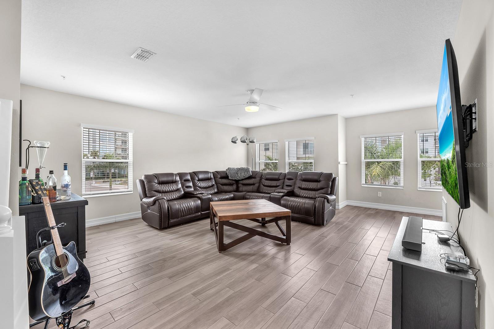 Image 9 of 42 For 5351 Bridge Street 16