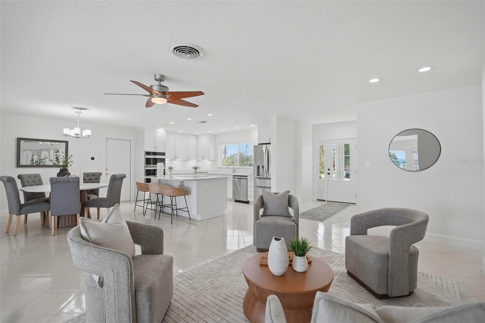 Image 11 of 43 For 7172 Shore Drive S