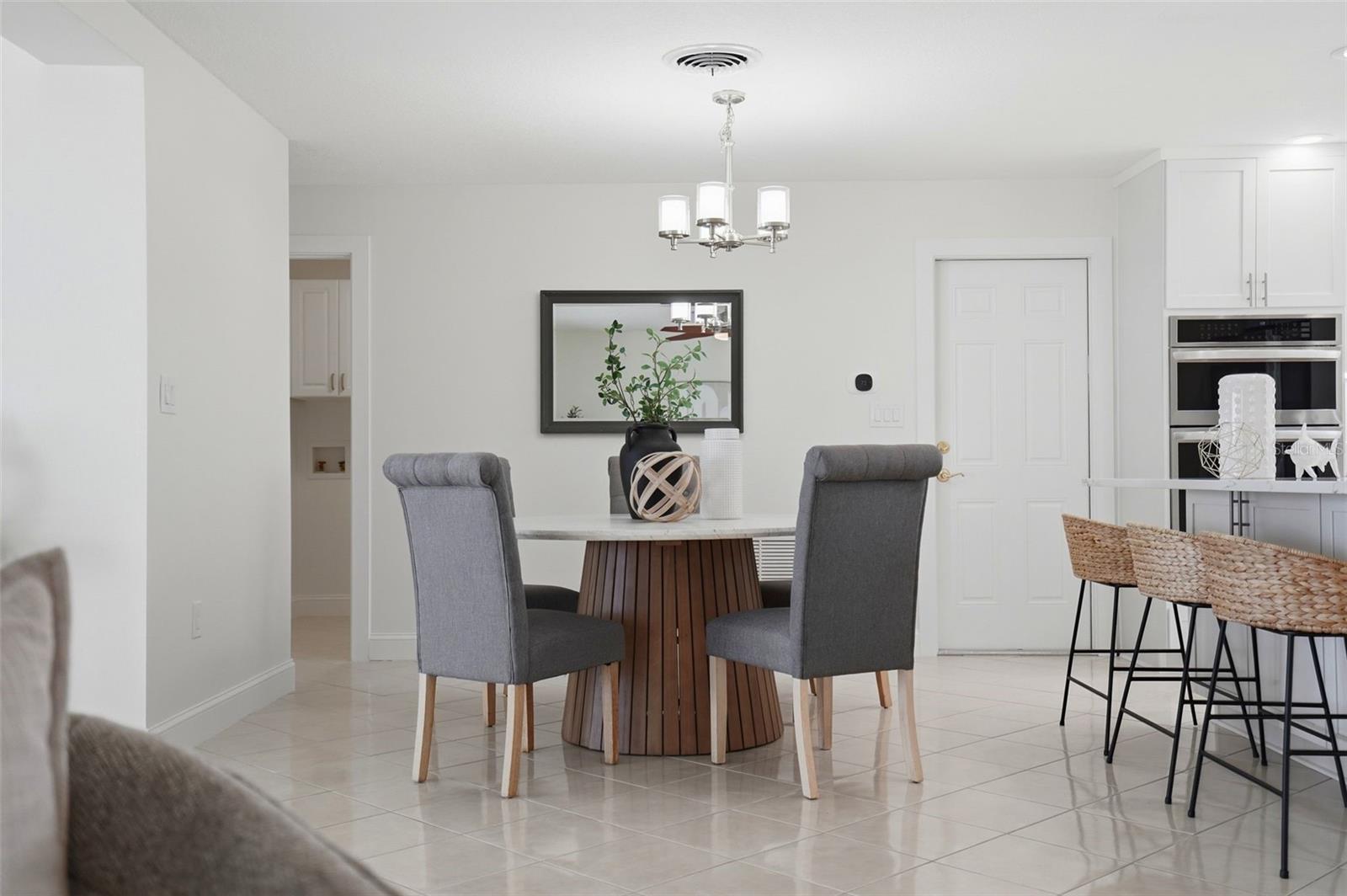 Image 12 of 43 For 7172 Shore Drive S