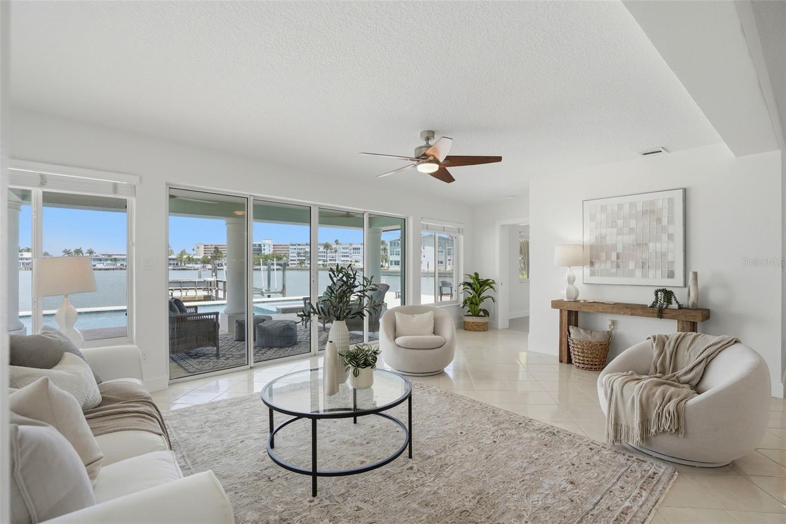 Image 14 of 43 For 7172 Shore Drive S